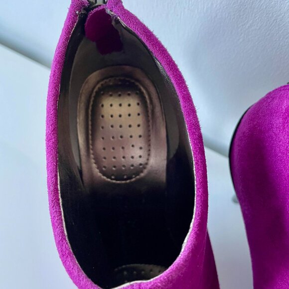 Kenneth Cole Reaction Purple Suede Booties - Size 7 - Picture 2 of 10
